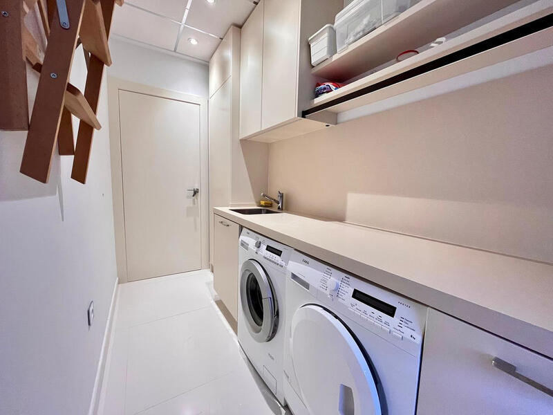 4 slaapkamer Villa Te koop