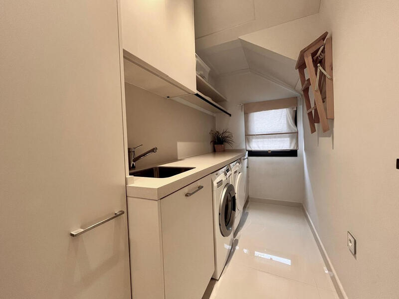 4 slaapkamer Villa Te koop