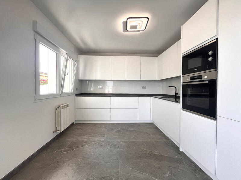 6 soverom Villa til salgs