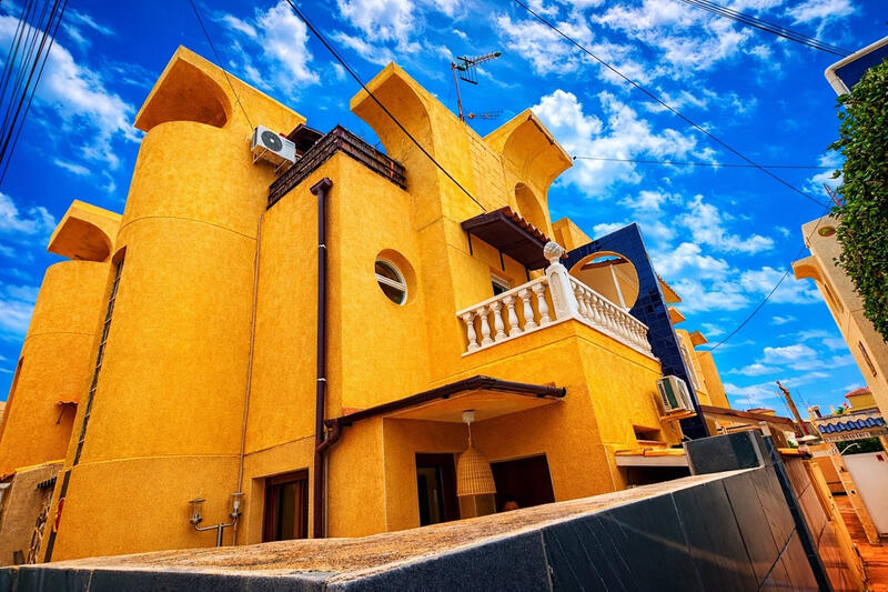 Townhouse for sale in Torrevieja, Alicante