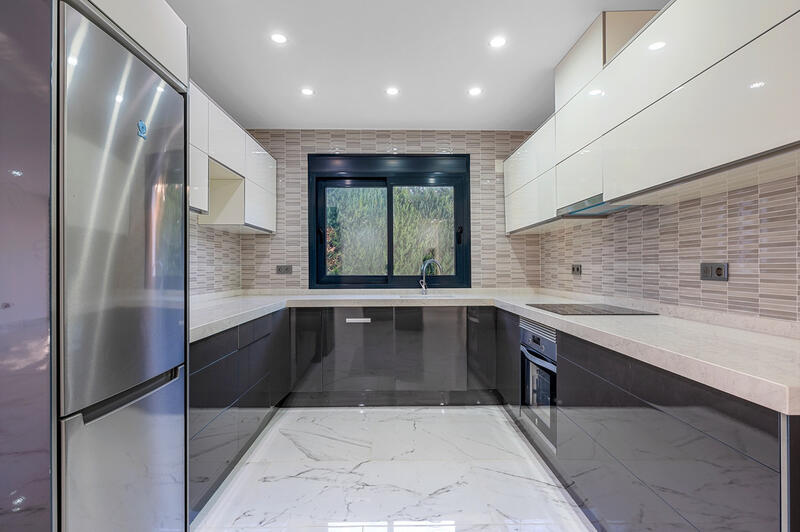 4 slaapkamer Villa Te koop