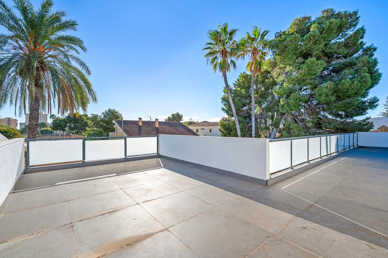 4 slaapkamer Villa Te koop