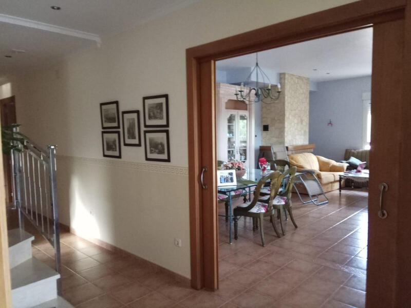 4 bedroom Villa for sale