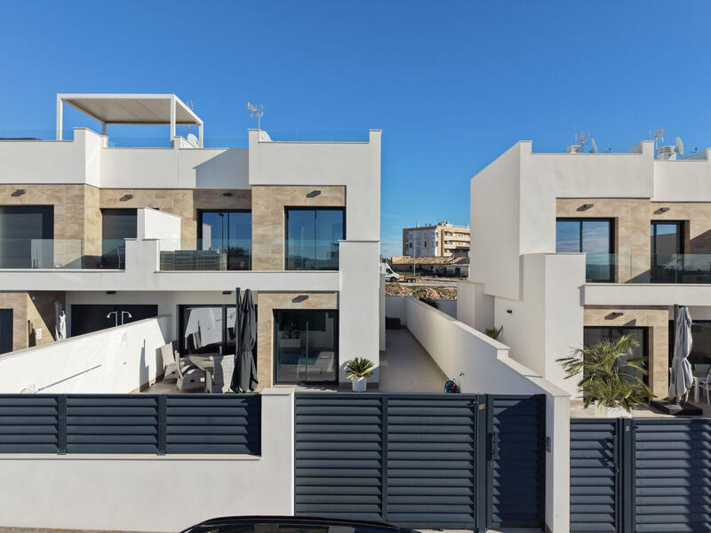 3 bedroom Villa for sale