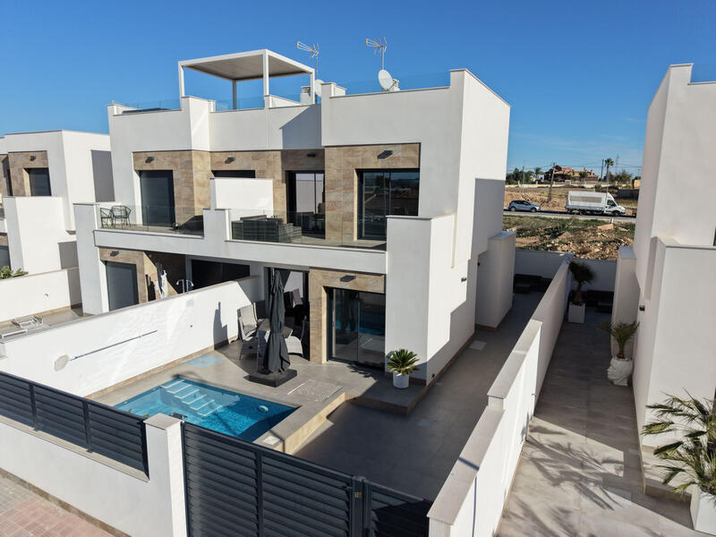 3 bedroom Villa for sale