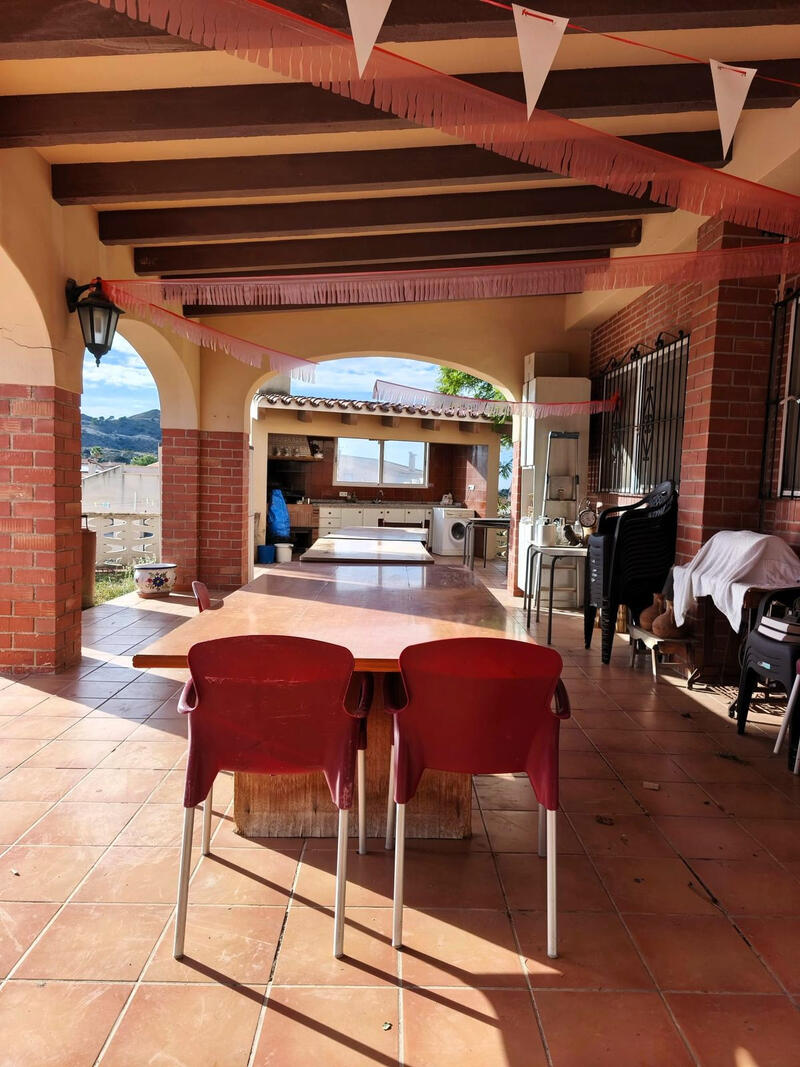 5 bedroom Villa for sale