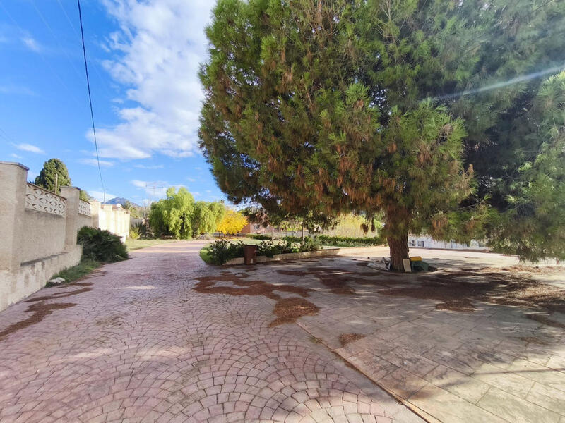 5 bedroom Villa for sale