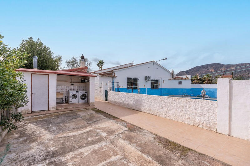 3 slaapkamer Landhuis Te koop