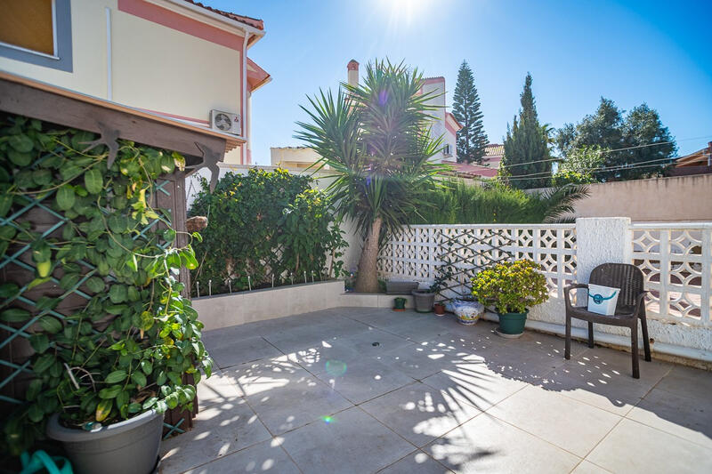 3 soveværelse Byhus til salg