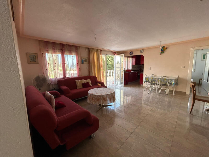 6 bedroom Villa for sale