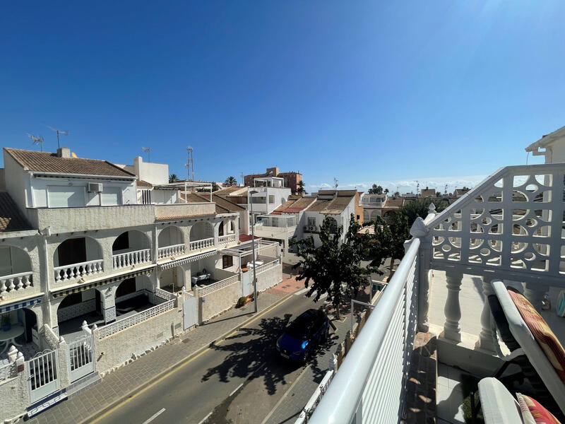 Townhouse for sale in Mil Palmeras, Alicante