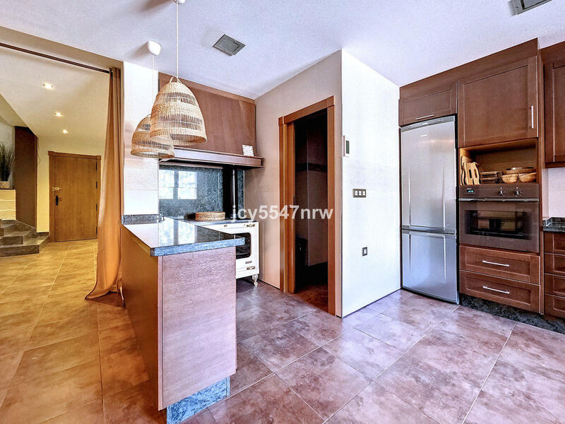 4 bedroom Country House for sale