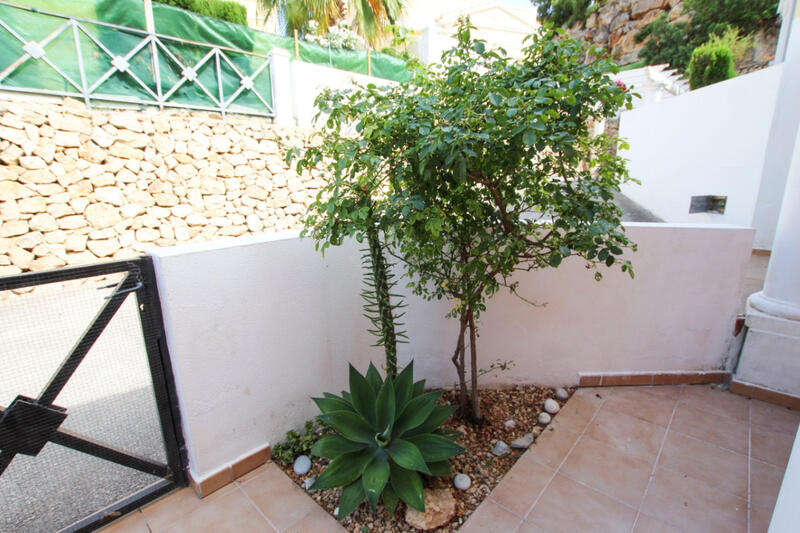 2 Cuarto Villa en venta