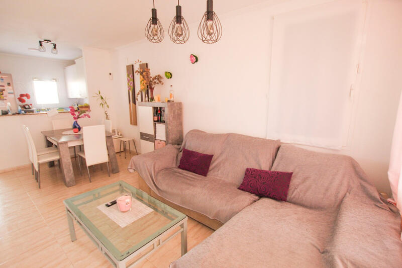 2 Cuarto Villa en venta