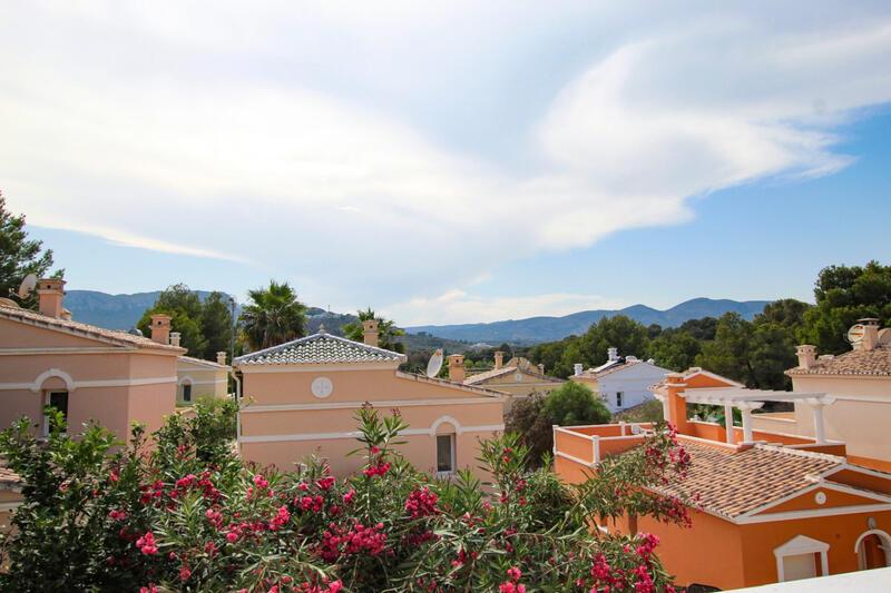 2 Cuarto Villa en venta