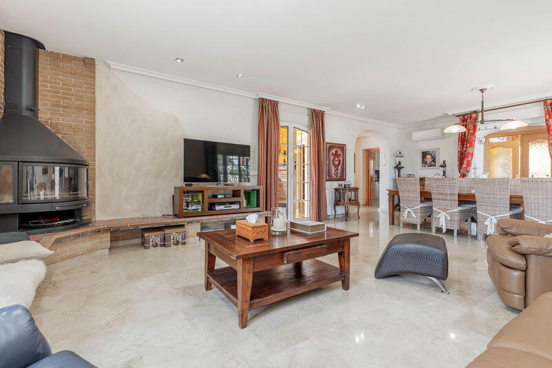 5 bedroom Villa for sale