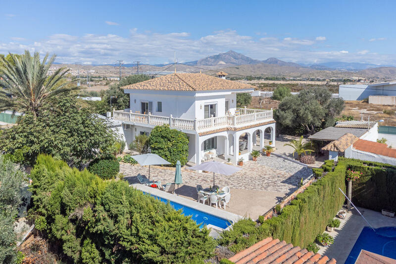 5 chambre Villa à vendre