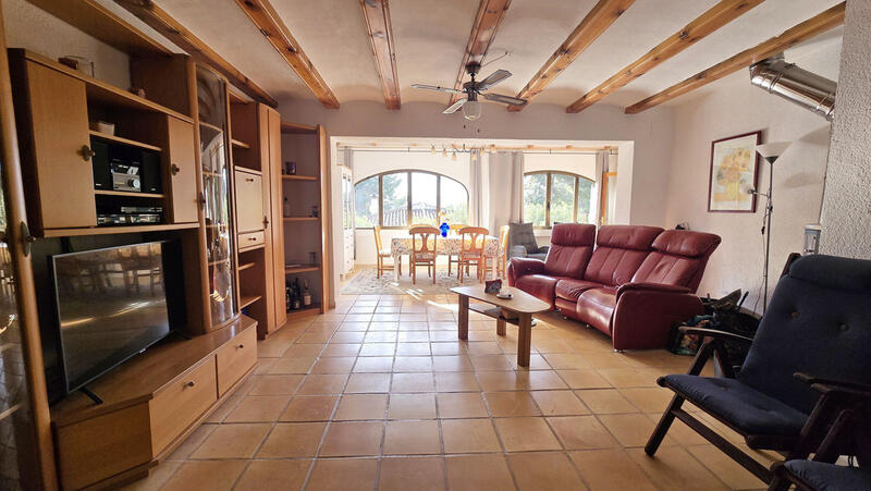 6 bedroom Villa for sale