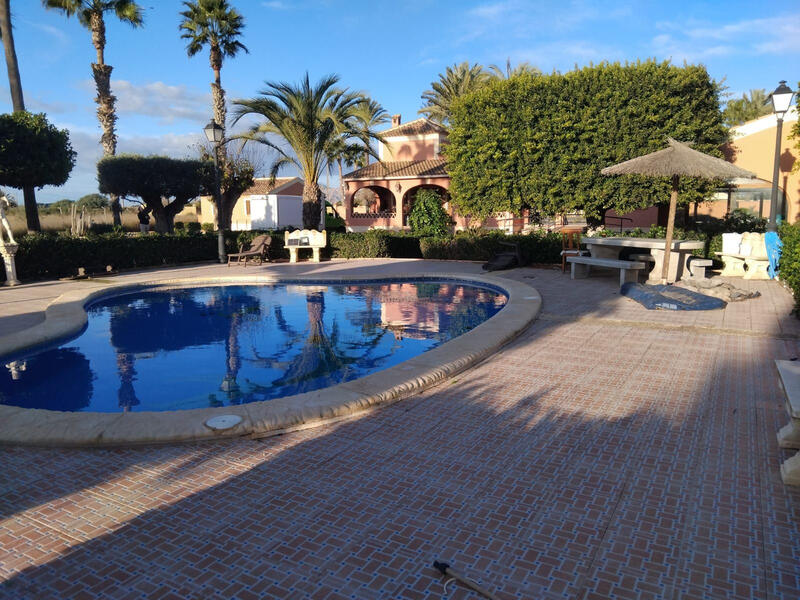 Villa till salu i Dolores, Alicante