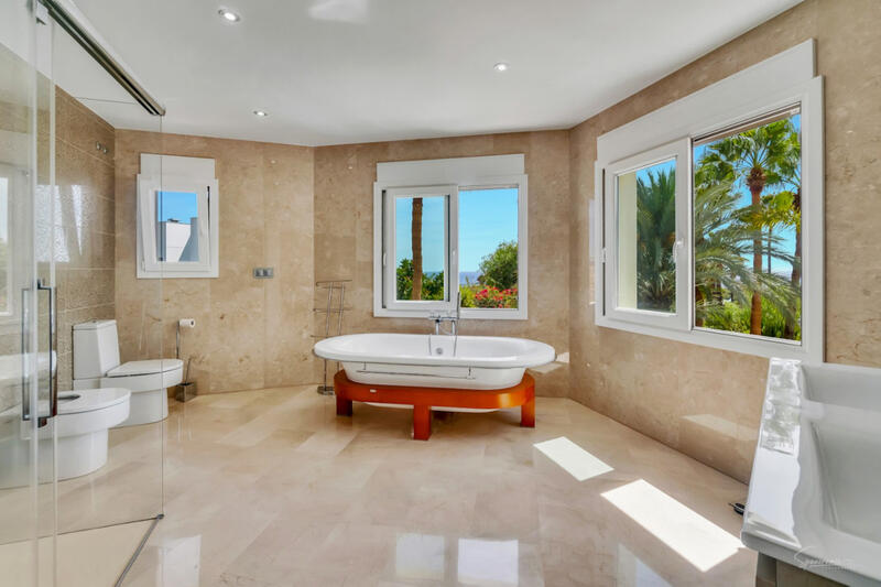 4 Schlafzimmer Villa zu verkaufen