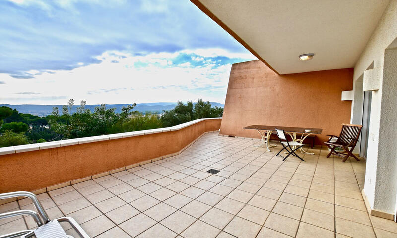 6 bedroom Villa for sale