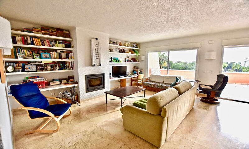 6 bedroom Villa for sale