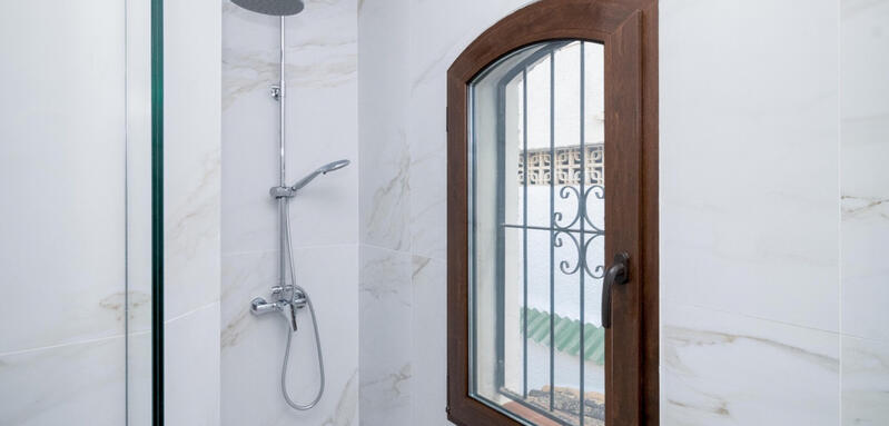 3 slaapkamer Gezinswoning Te koop