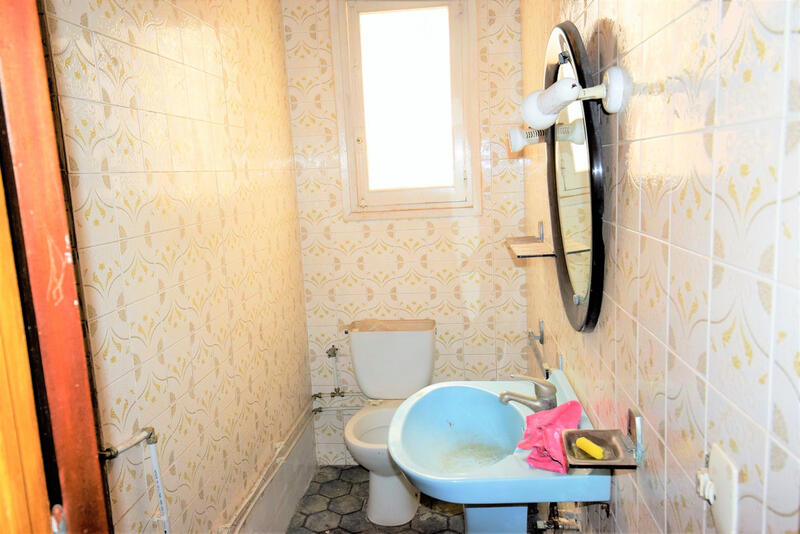 4 спальная комната квартира продается