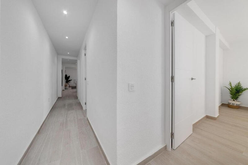 3 bedroom Apartment for sale