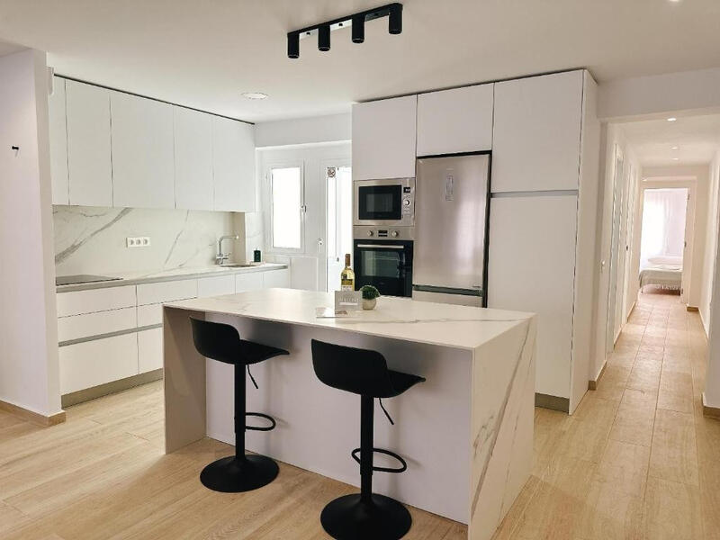 3 bedroom Apartment for sale