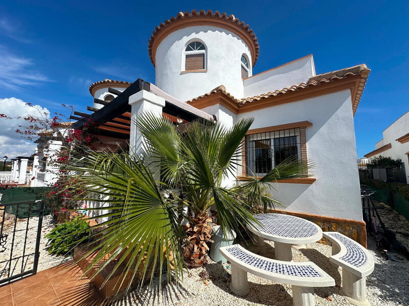 3 bedroom Villa for sale