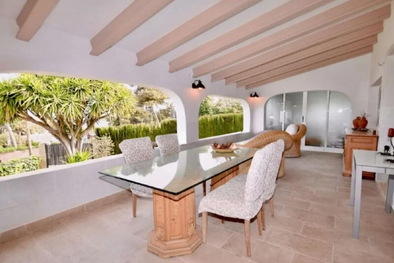 5 bedroom Villa for sale