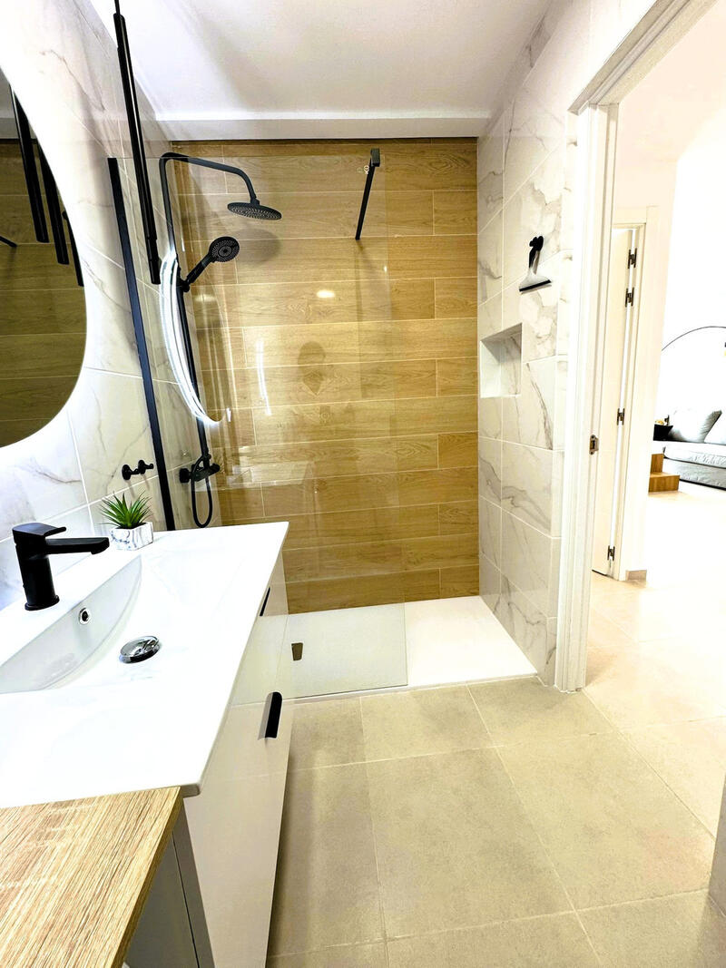 3 спальная комната квартира продается