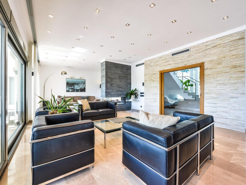 5 спальная комната вилла продается