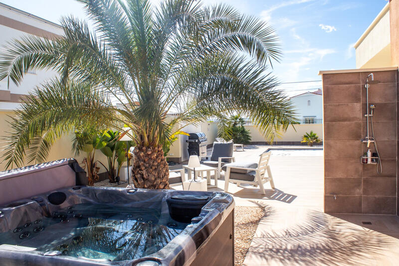 4 chambre Villa à vendre