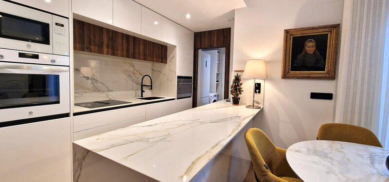 3 bedroom Apartment for sale