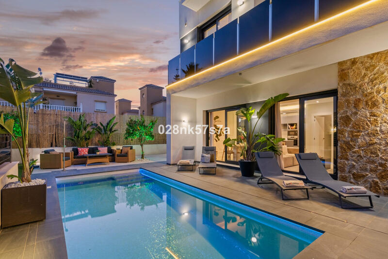 4 bedroom Villa for sale