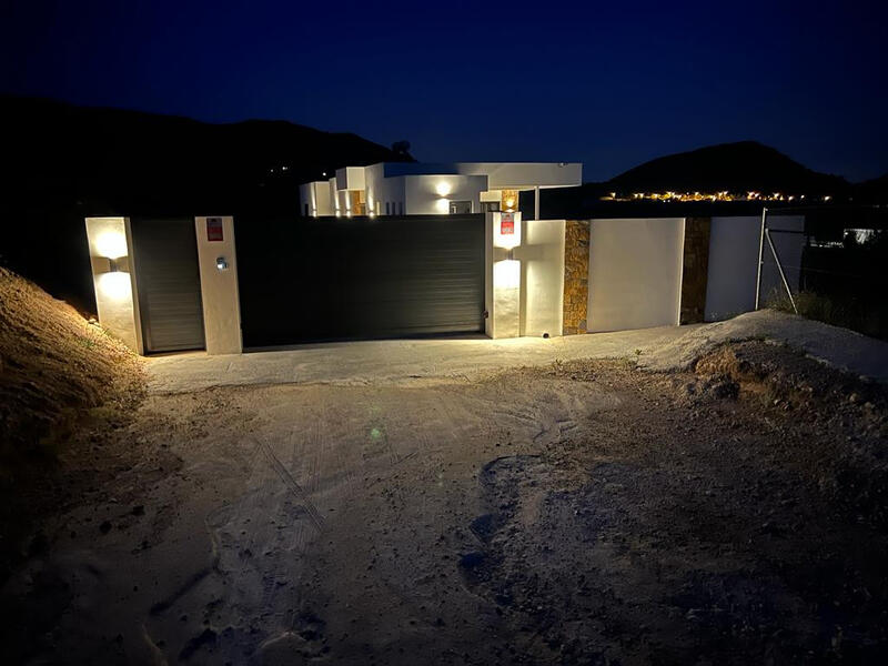 4 Schlafzimmer Villa zu verkaufen