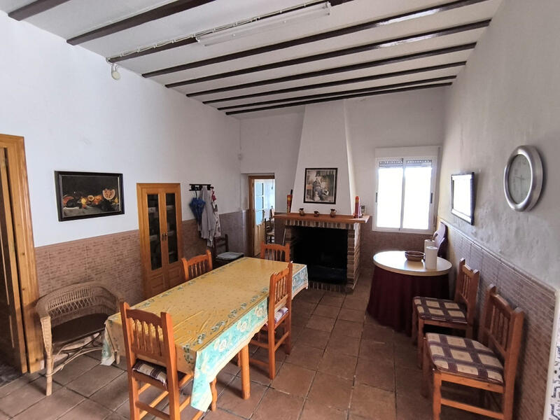 5 bedroom Country House for sale