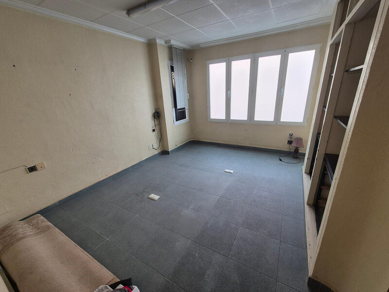 2 Schlafzimmer Stadthaus zu verkaufen