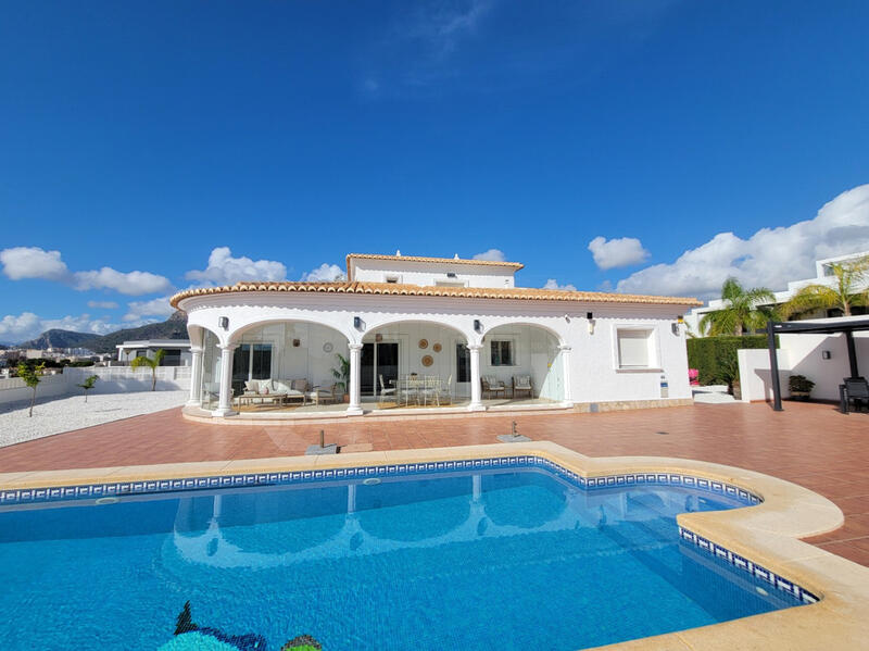 4 bedroom Villa for sale