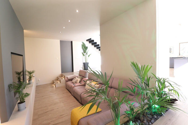 5 bedroom Villa for sale