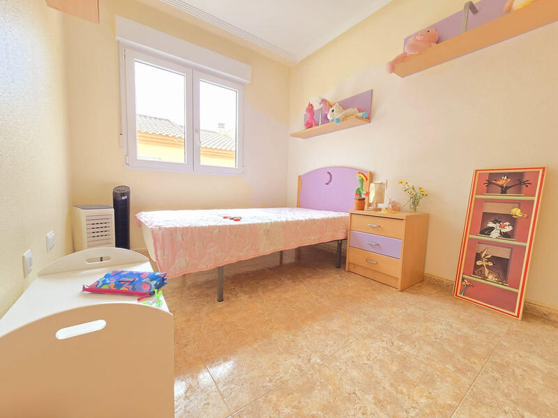 3 bedroom Townhouse for sale