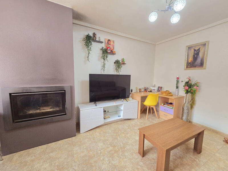 3 bedroom Townhouse for sale