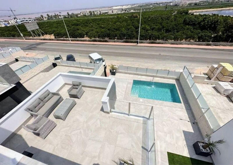 3 спальная комната вилла продается