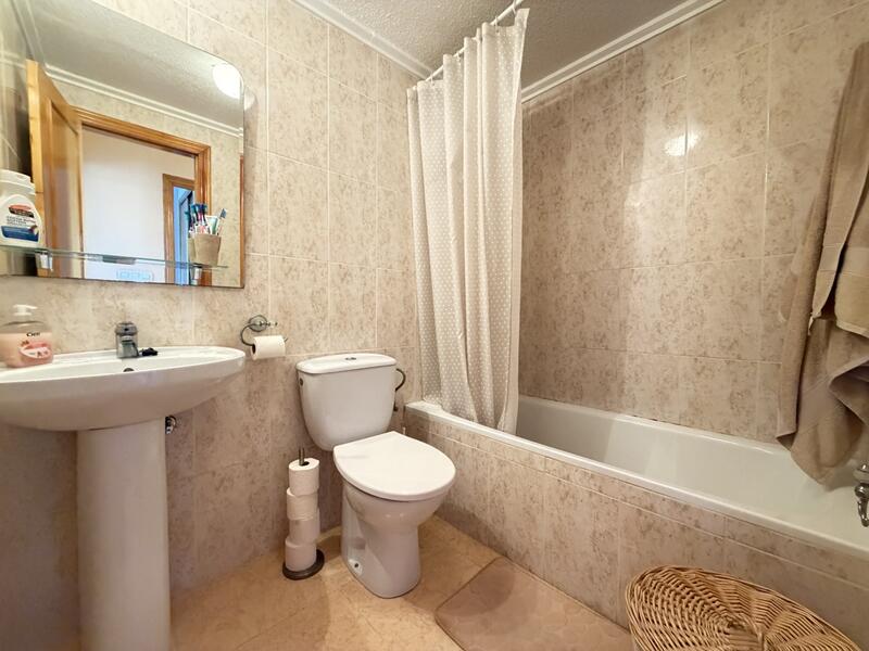 2 спальная комната квартира продается