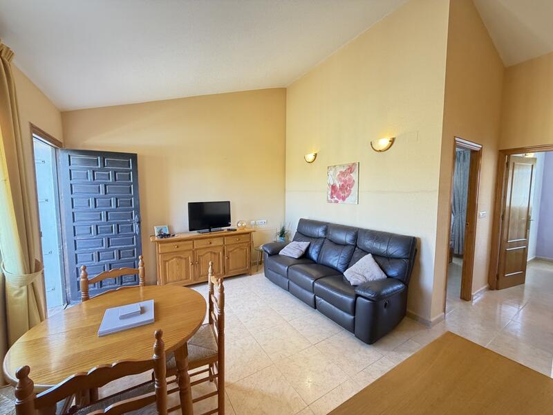 2 спальная комната квартира продается