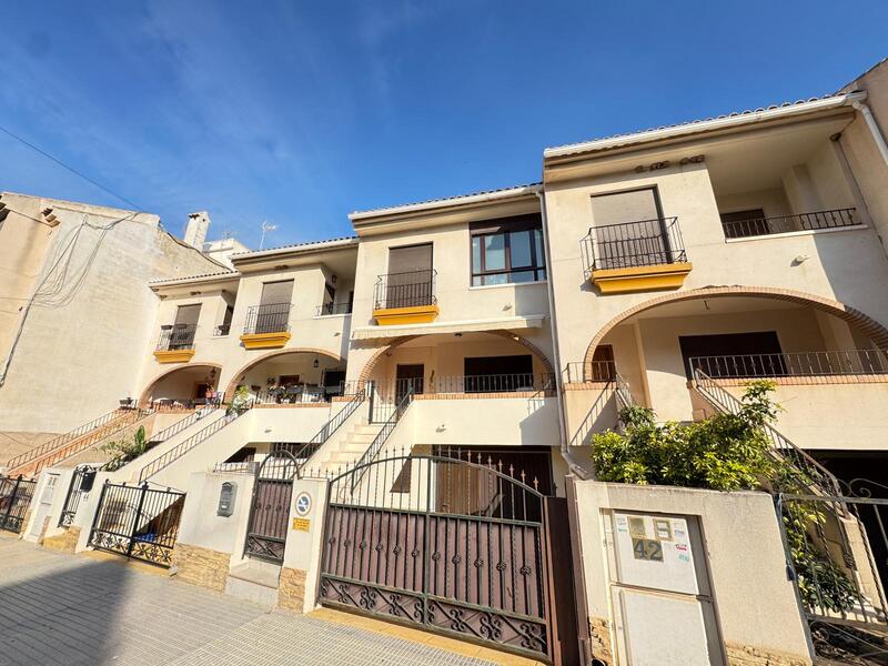 3 bedroom Townhouse for sale