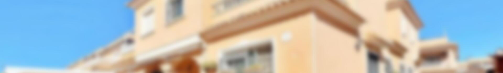 3 спальная комната городская тюрьма продается