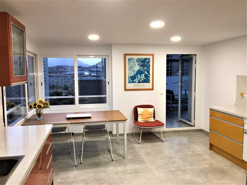 4 slaapkamer Appartement Te koop